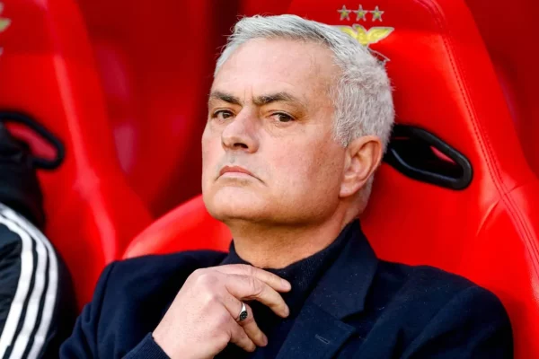 Mourinho e a Renovação: «Muita coisa aqui dentro foi bem feita» - Terceiro Anel