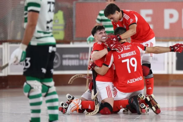 Benfica Conquista Título Nacional de Hóquei em Vitória sobre o Sporting - Terceiro Anel