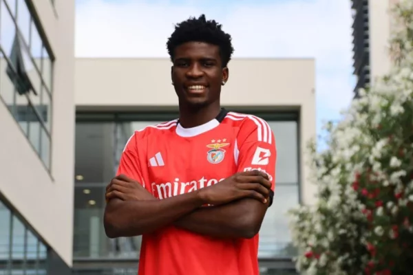 Benfica Estende Ligação com Promessa Nigeriana - Terceiro Anel