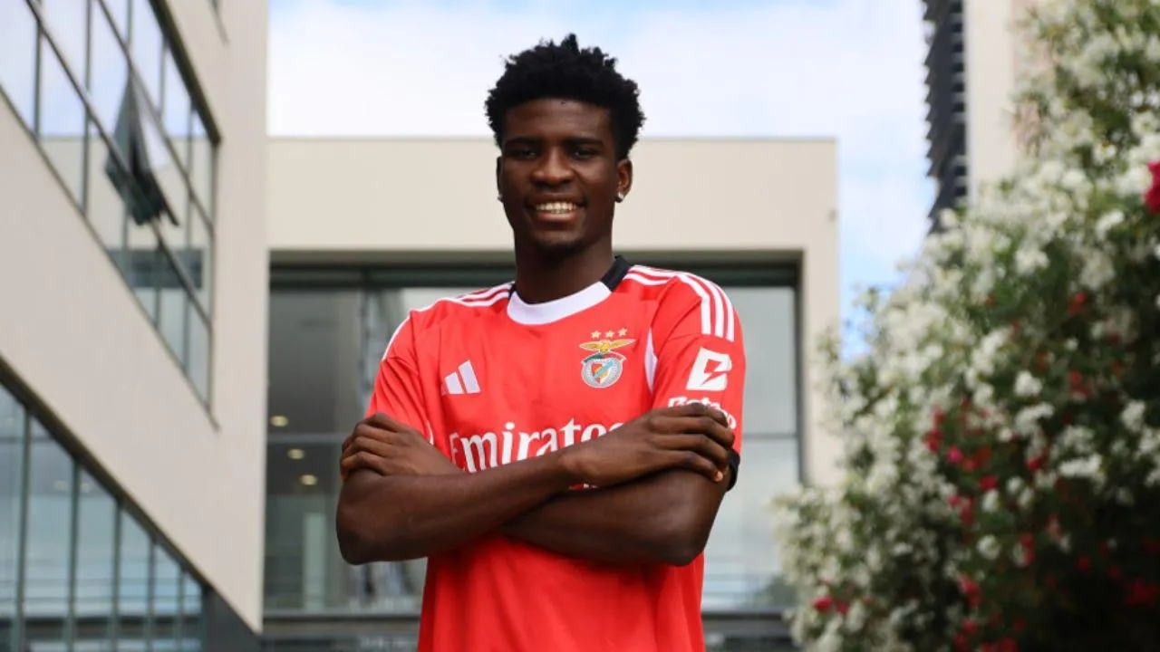 Benfica Estende Ligação com Promessa Nigeriana - Terceiro Anel
