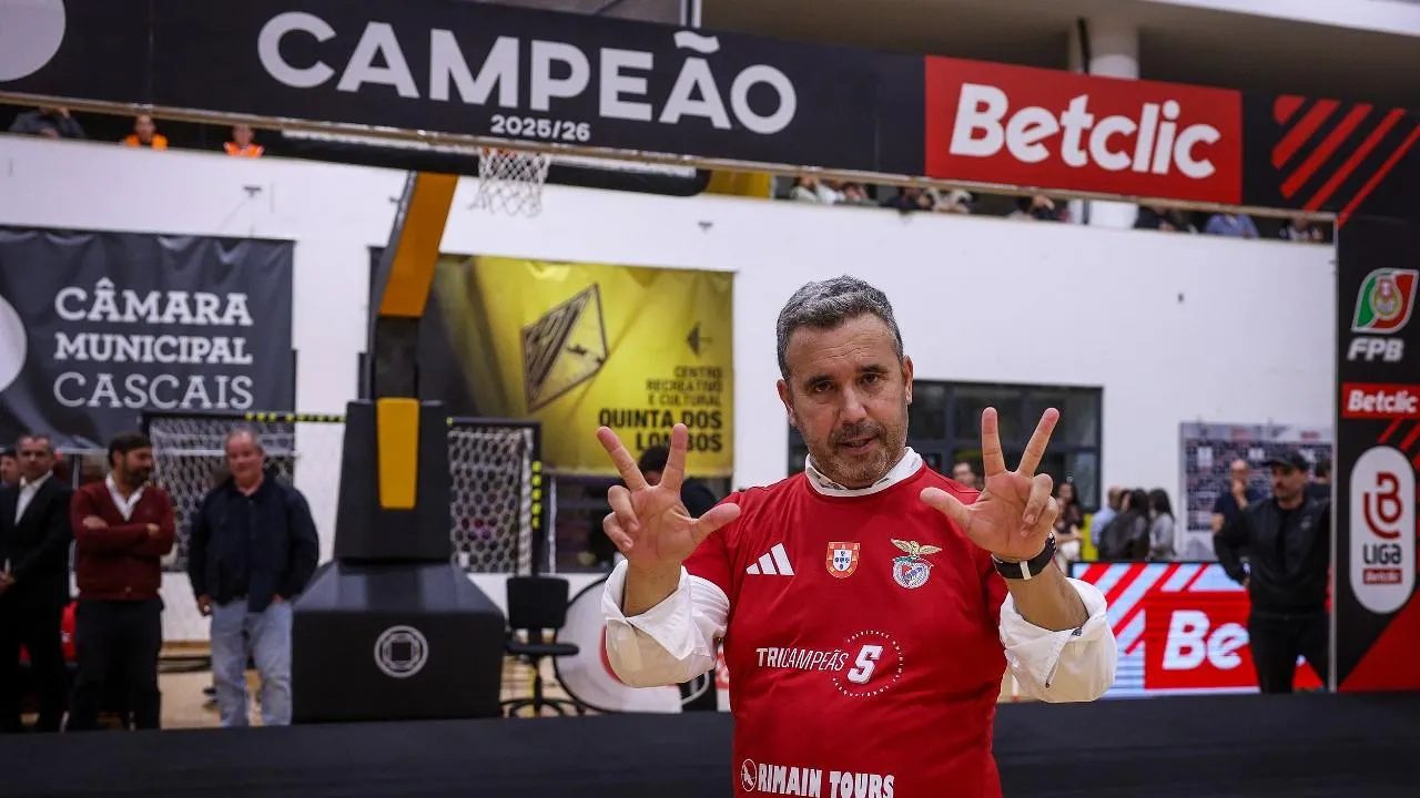 Eugénio Rodrigues despede-se do basquetebol feminino do Benfica - Terceiro Anel