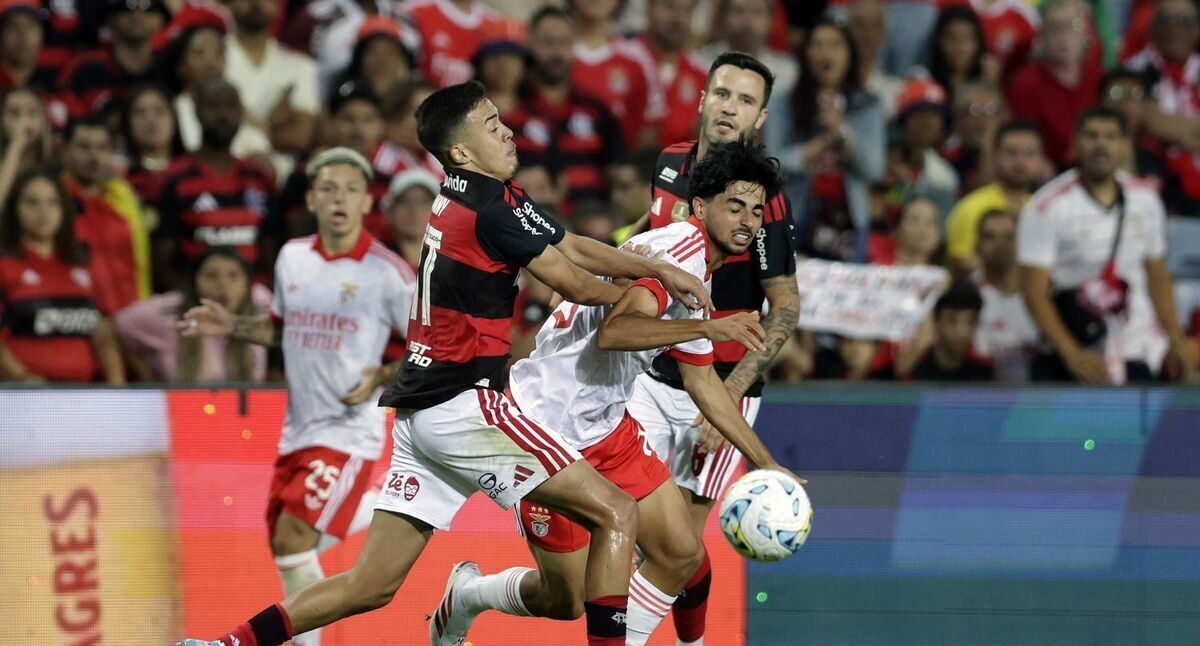 Benfica Sofre na Estreia com Derrota Frente ao Flamengo - Terceiro Anel