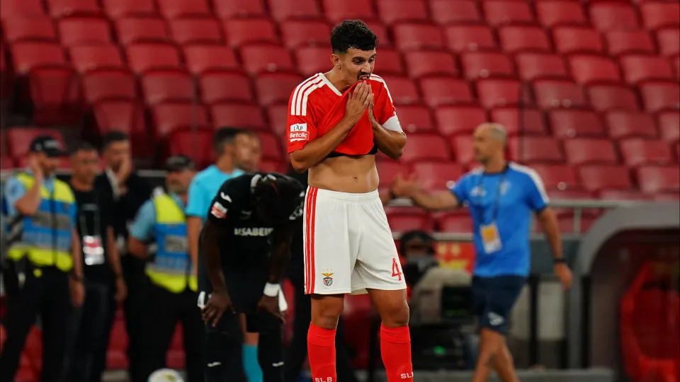 Tomás Araújo Lamenta Empate do Benfica com o Académico de Viseu - Terceiro Anel