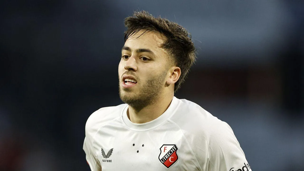 Benfica Avança por El Karouani - Terceiro Anel