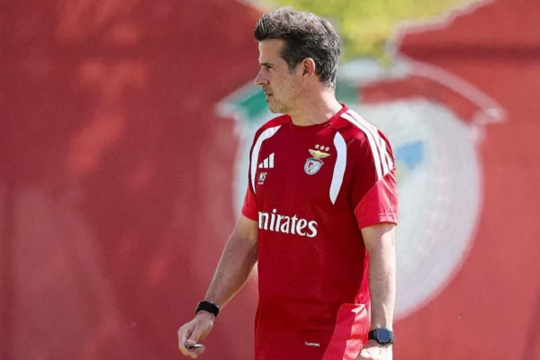 Equipa que ganha não mexe: os prováveis onzes para o Aarhus-Benfica - Terceiro Anel