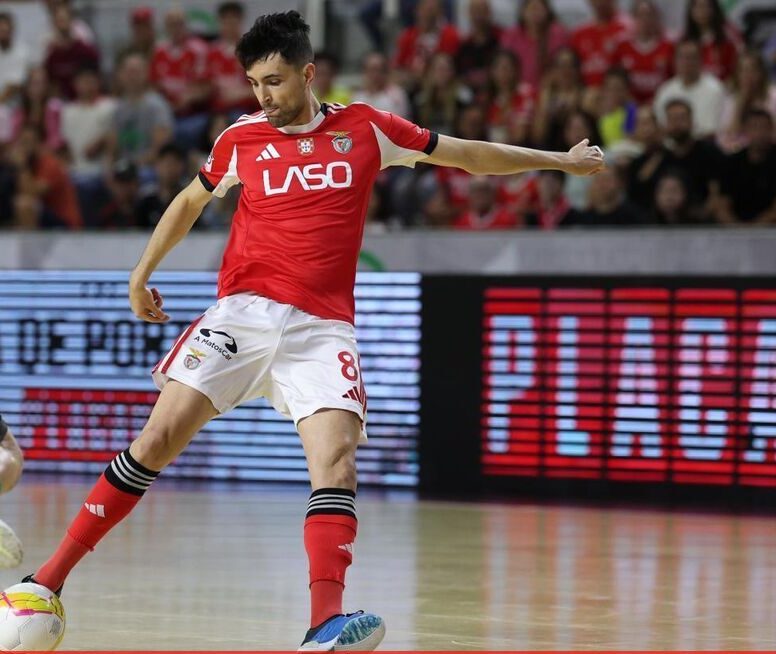 Jogo Intenso na Supertaça de Futsal Masculino Termina en Derrota - Terceiro Anel