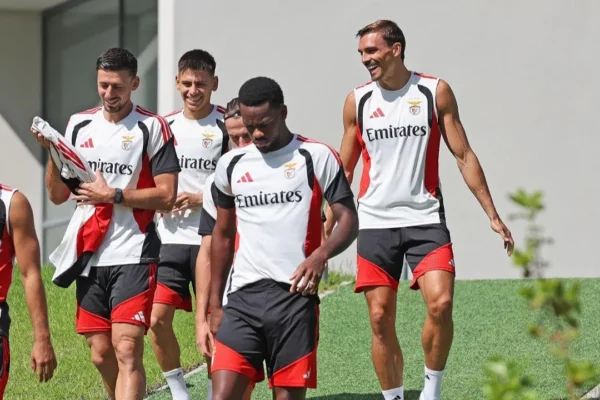 Palhinha, El Karouani e Echeverri Reforçam o Benfica na Liga Europa - Terceiro Anel