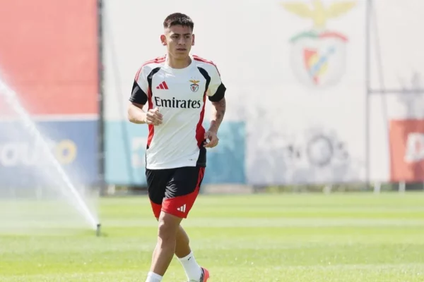 Reforço Echeverri já treina sob a orientação de Marco Silva - Terceiro Anel